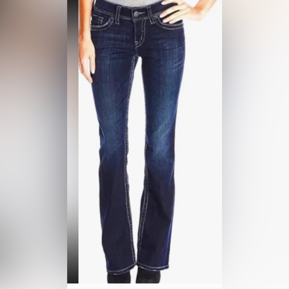 Silver Jeans - Suki Surplus - 29x32 - dark wash embroidered, rivets